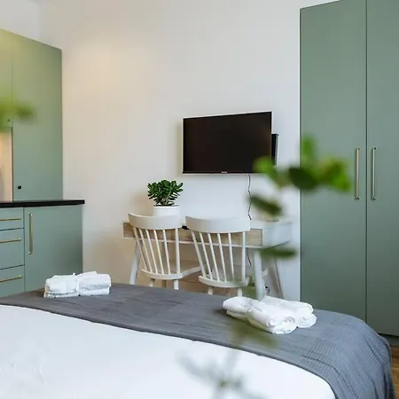 Beautiful Modern - Cismigiu Park - Netflix Apartamento *