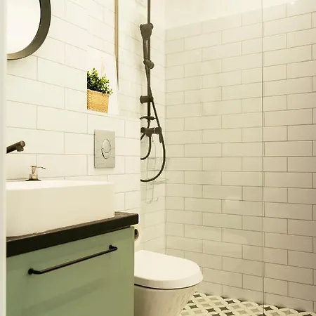 Beautiful Modern - Cismigiu Park - Netflix