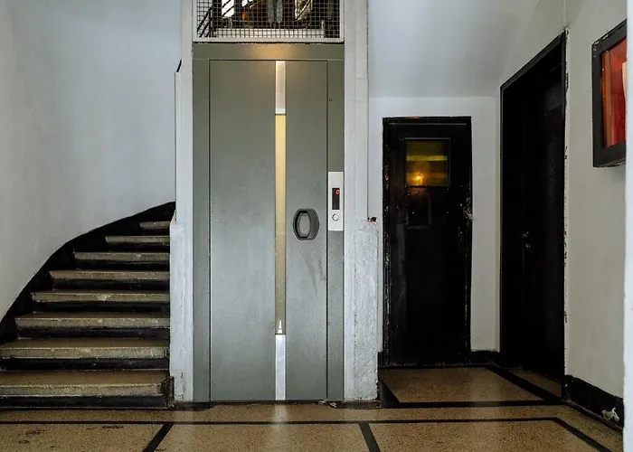 Beautiful Modern - Cismigiu Park - Netflix